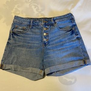 Old Navy Light/Medium Wash Button Down Jean Shorts